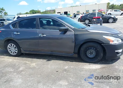 2013 Nissan Altima 2.5 S из США, поврежденный, VIN 1N4AL3AP5DC266410